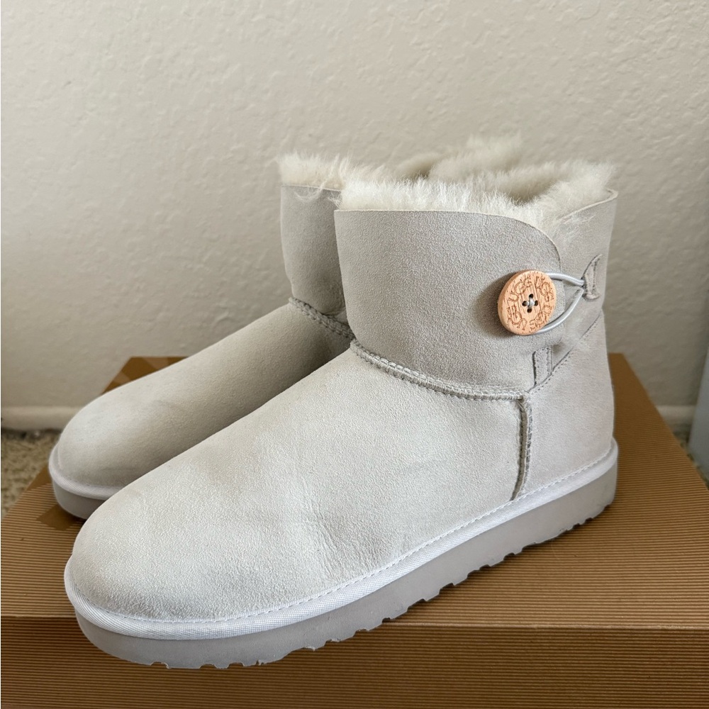 UGG Mini Bailey Button Cloud Boots